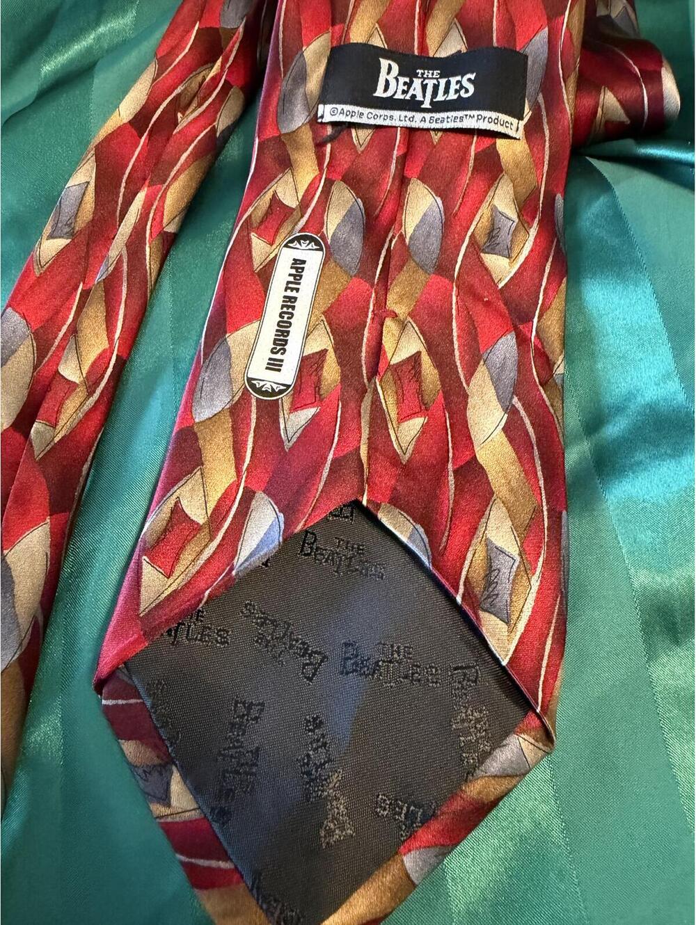 The Beatles Vintage 100% Silk Tie Red Geometric Rock